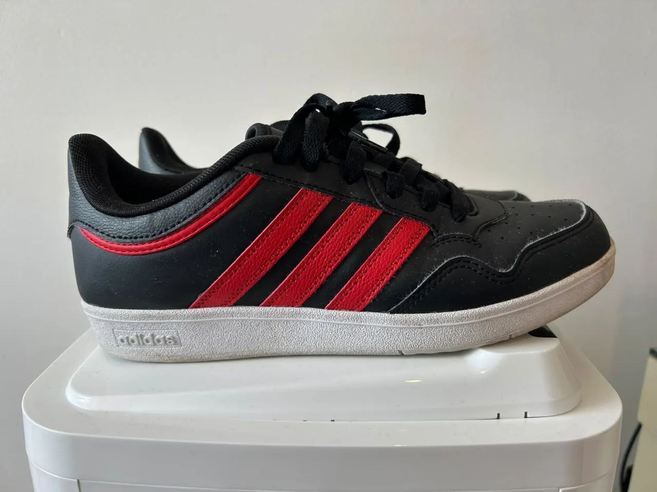 Tênis Adidas