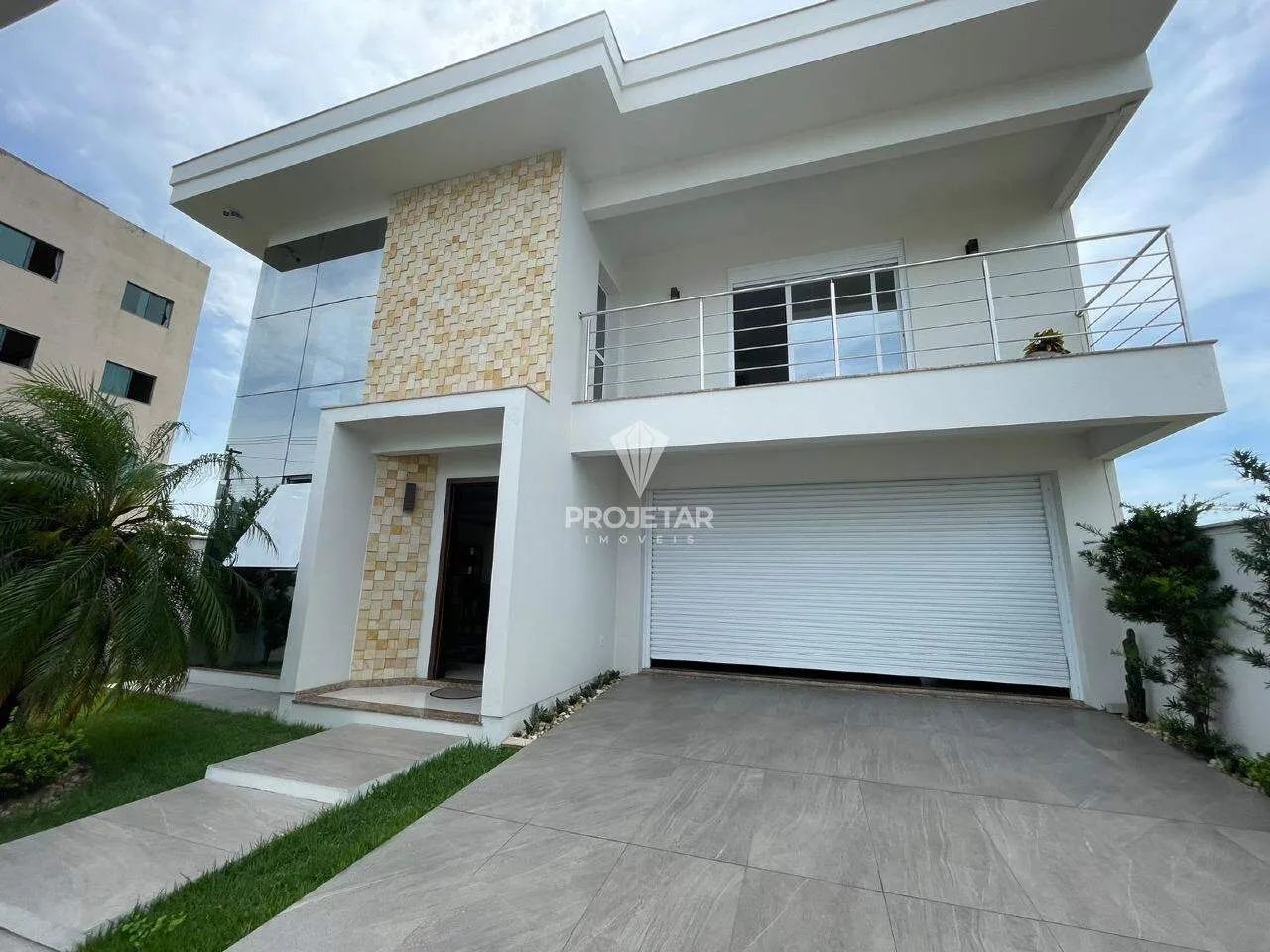 Casa à venda em Sombrio no bairro Centro