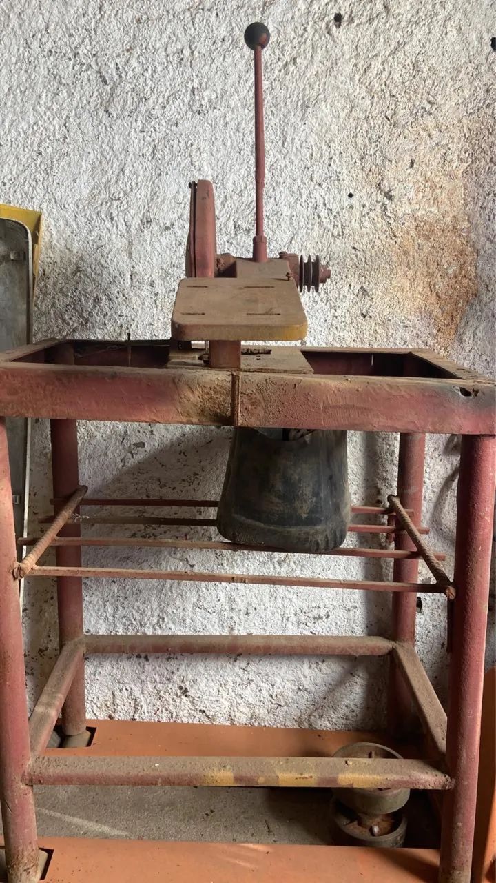 bancada de  serra policorte