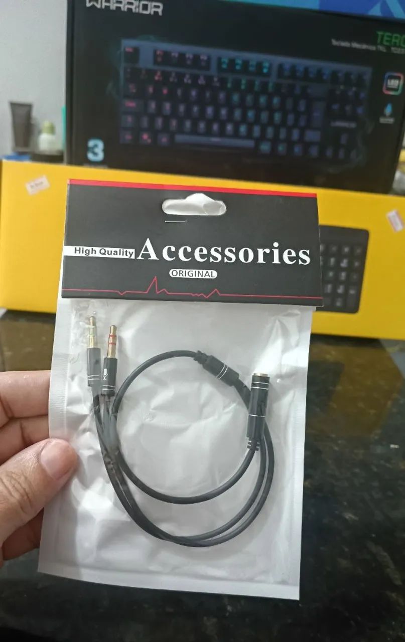 Adaptador P2 Fêmea x 2xP2 Macho