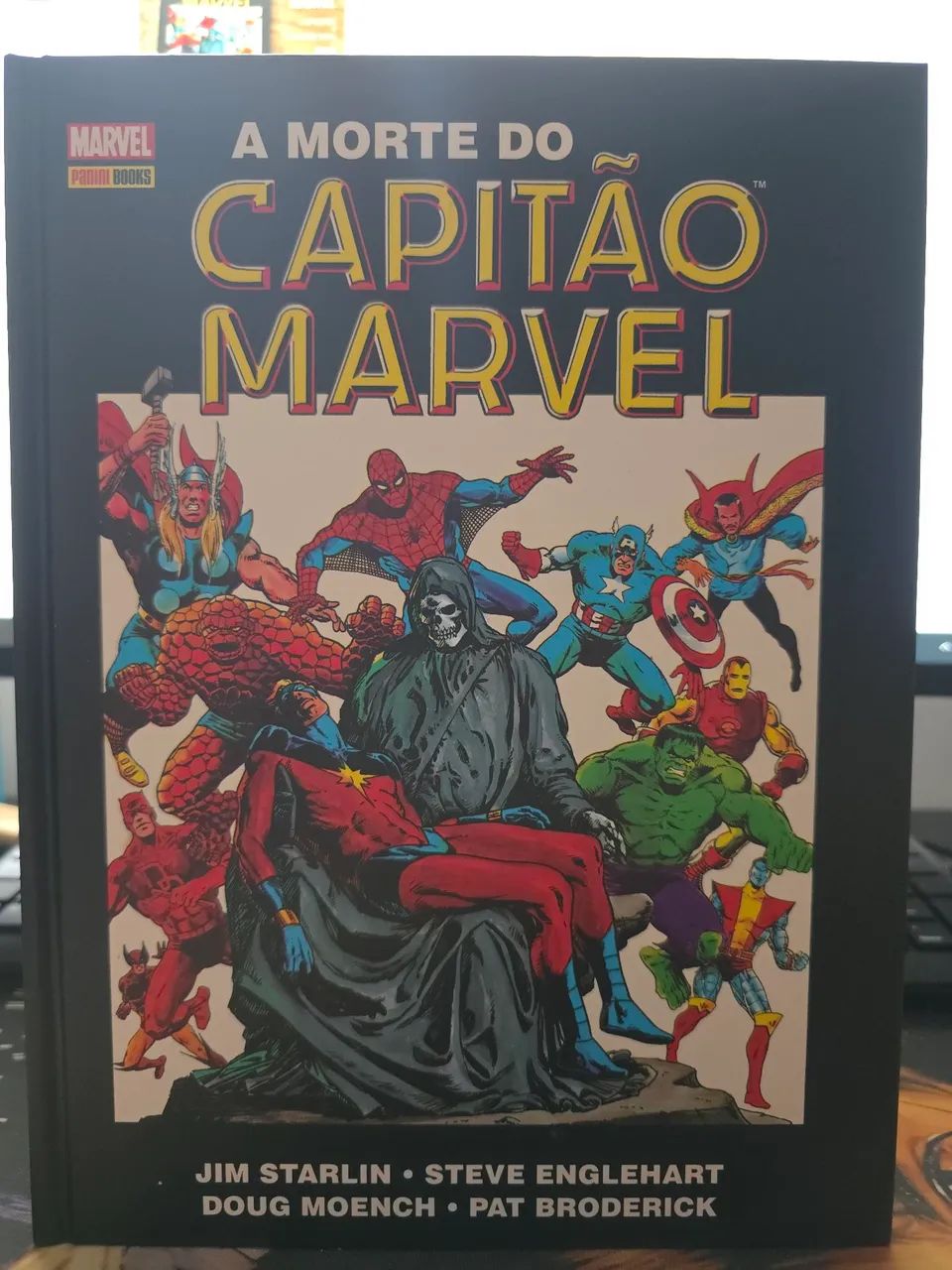 HQ Marvel A Morte do Capitão Marvel (USADO)