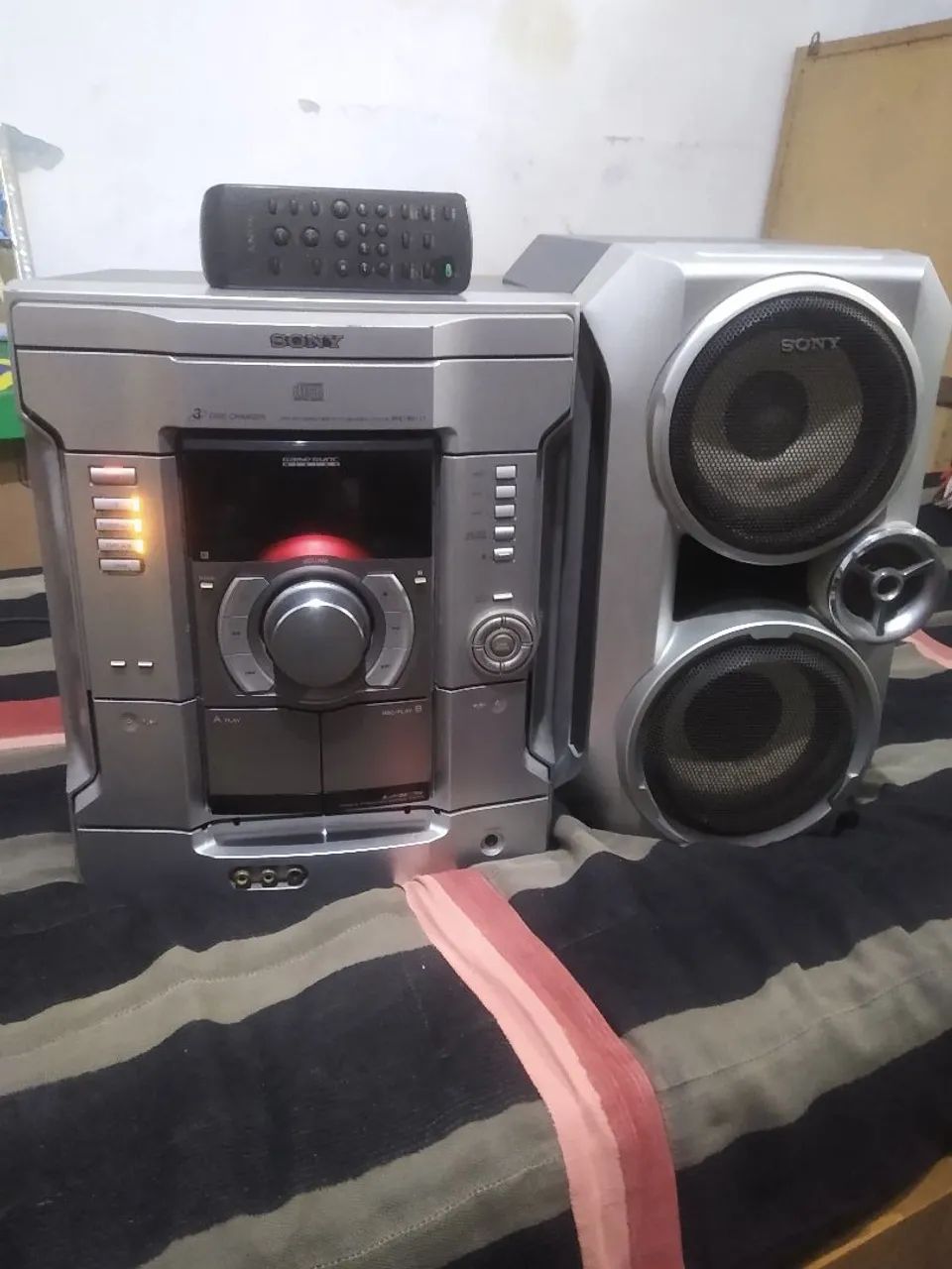Microsystem Sony HCD-RG111 c/controle  - Foto 3