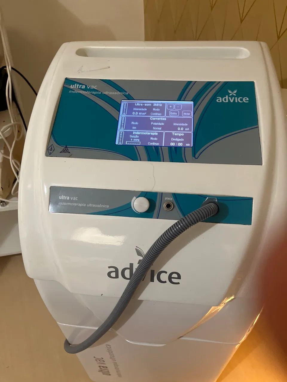 Aparelho de ultrassom com vácuo 