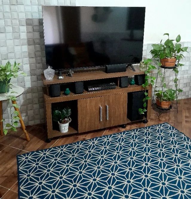 Rack para TV com Rodízios - Muito Conservado - Foto 3