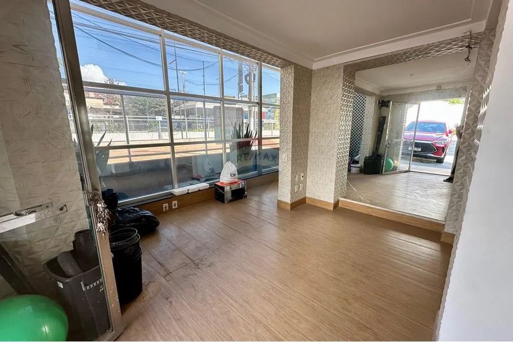 Locação, Prédio Comercial, 2 pavimento com 18 salas - Foto 2