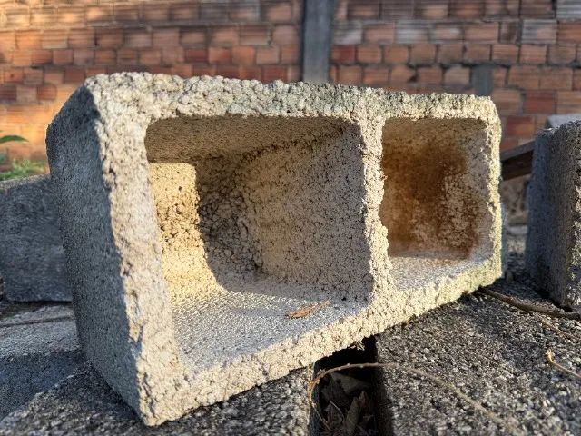 Blocos 020 de Concreto Vedação - Fundo e Sem fundo