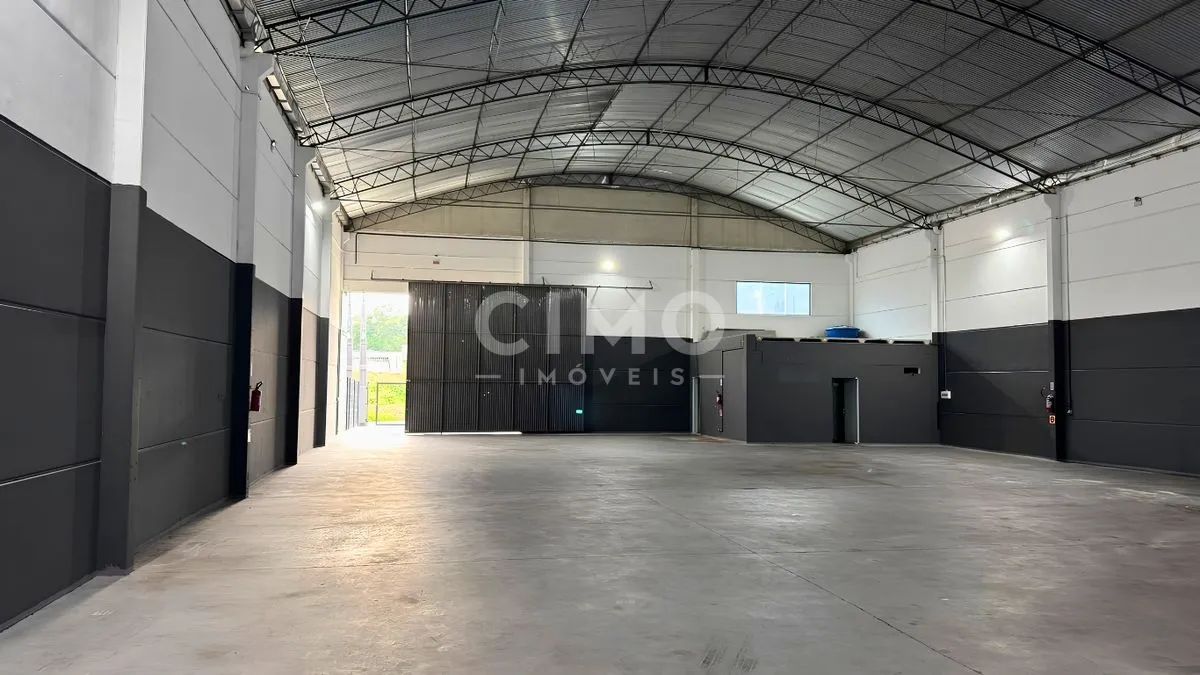 Galpão para alugar no Centro de Penha | 690 m² - Foto 4
