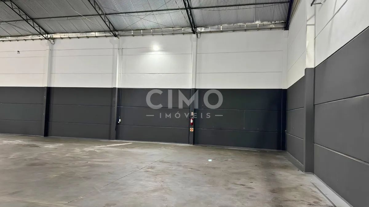 Galpão para alugar no Centro de Penha | 690 m² - Foto 3