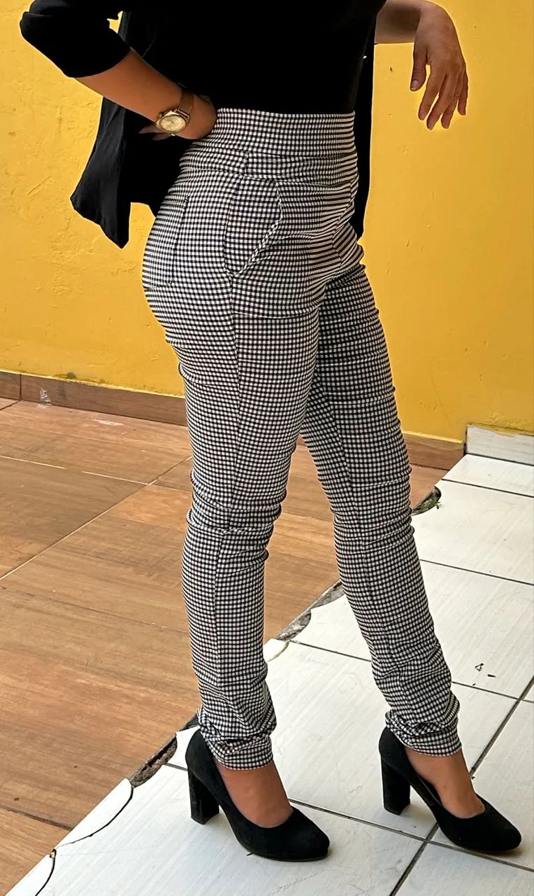 Calça quadriculada  - Foto 2