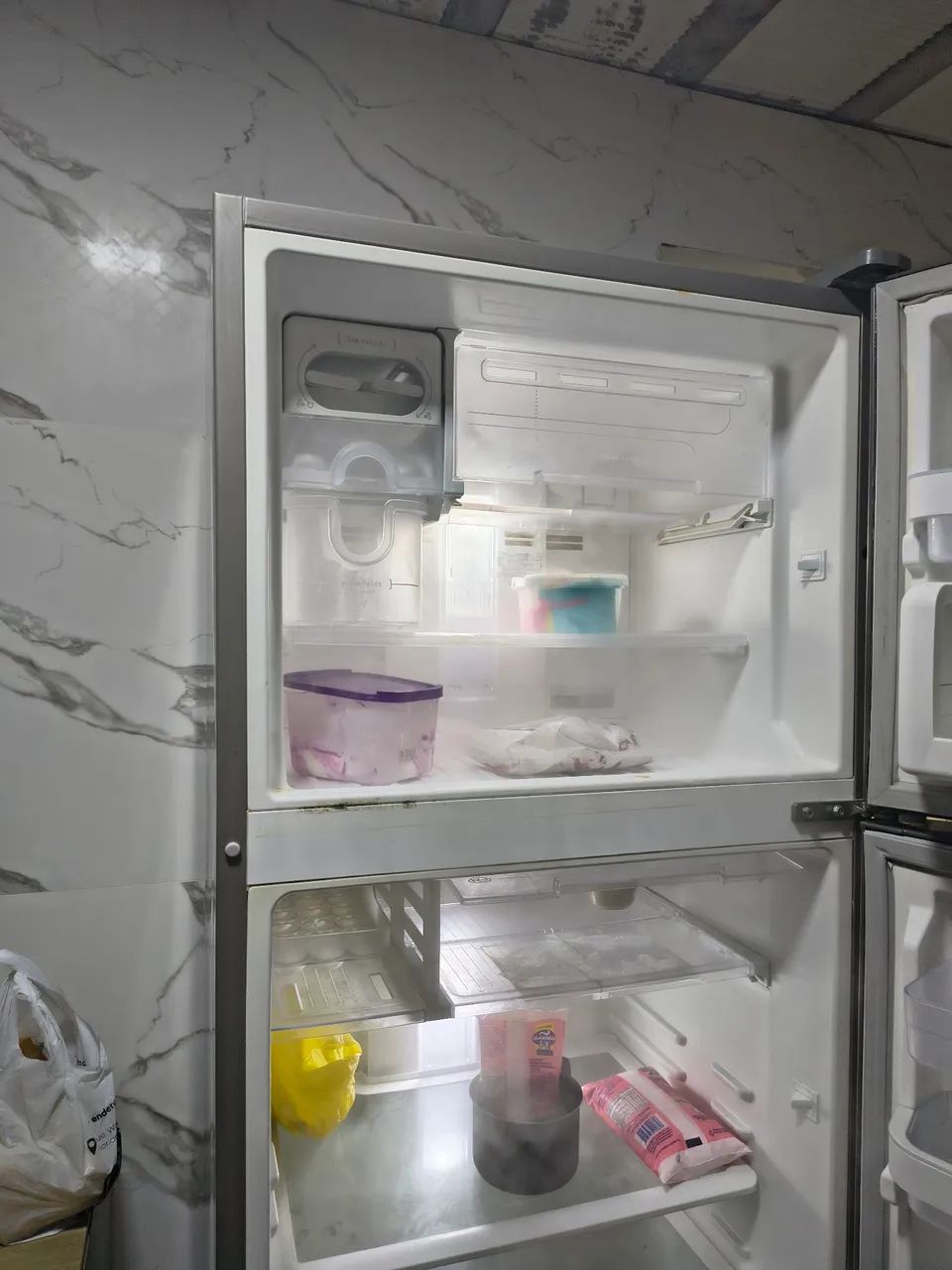 Vendo geladeira Eletrolux  - Foto 2