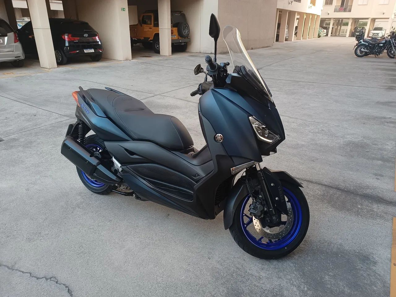 Yamaha xmax 2023 