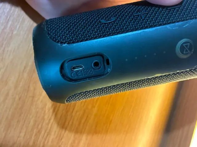 Caixa de som JBL Flip 3 Bateria Nova - Foto 4