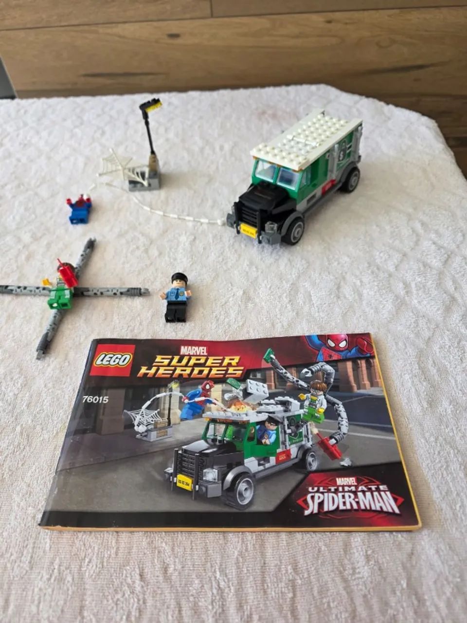 Lego Marvel 76015 - Completo - Impecável