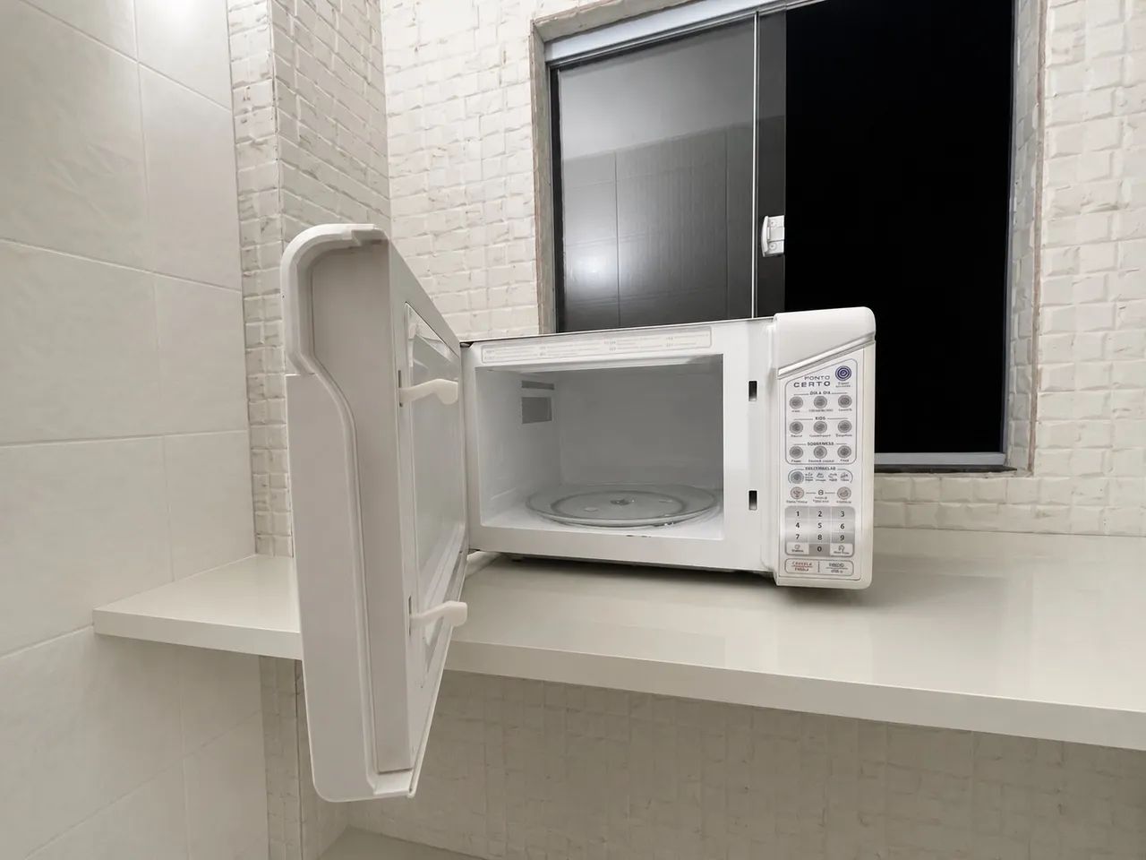Microondas Eletrolux 31L Branco - Foto 5