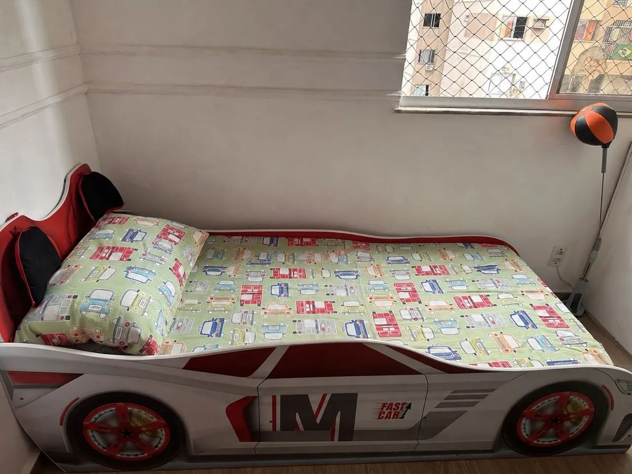Cama infantil de carro