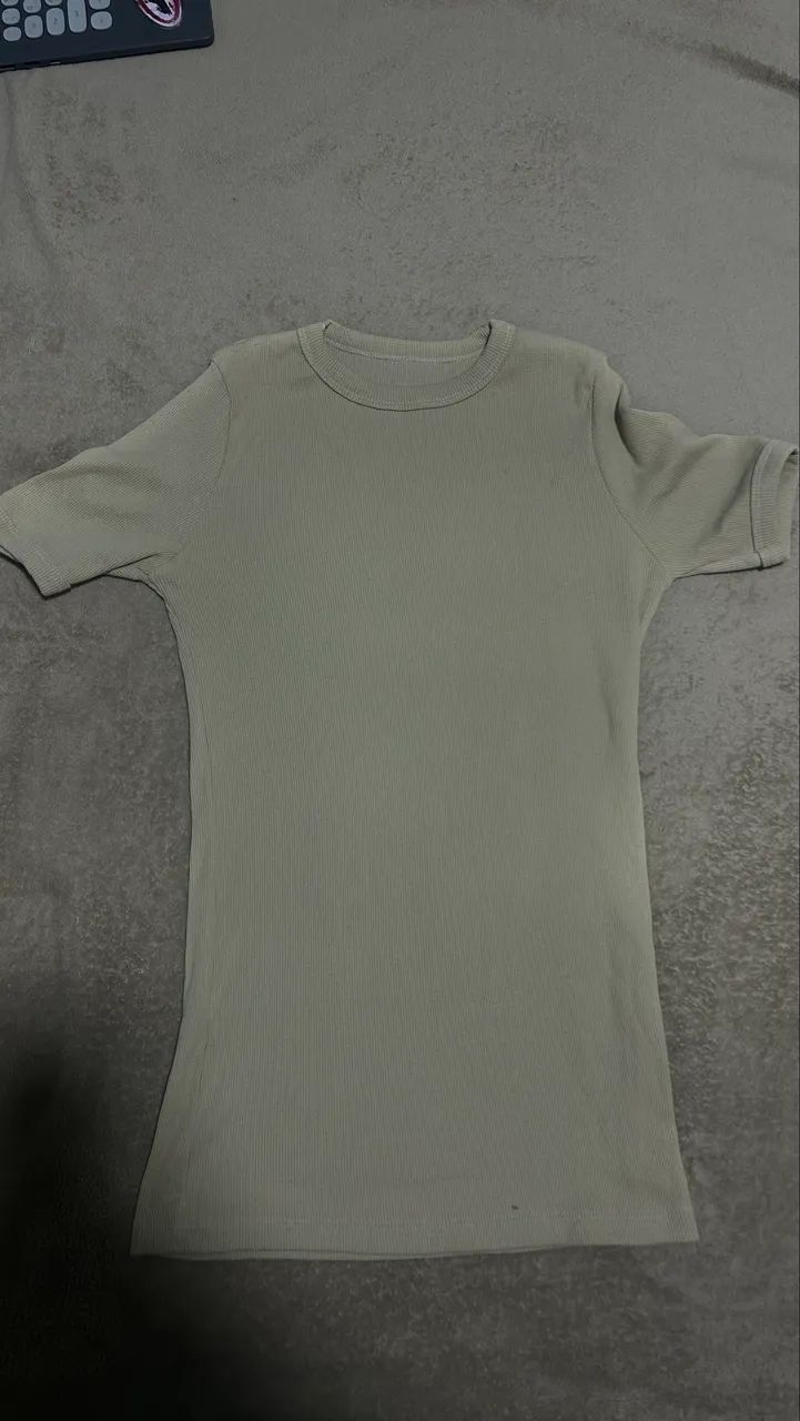 Camisa canelada creme