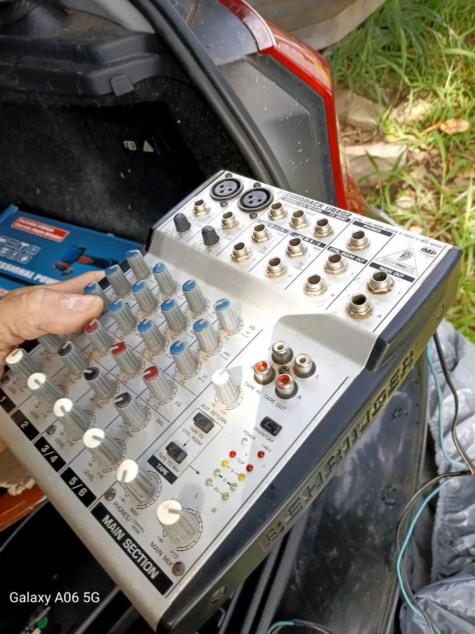 Mesa de som Behringer Eurorack UB802 