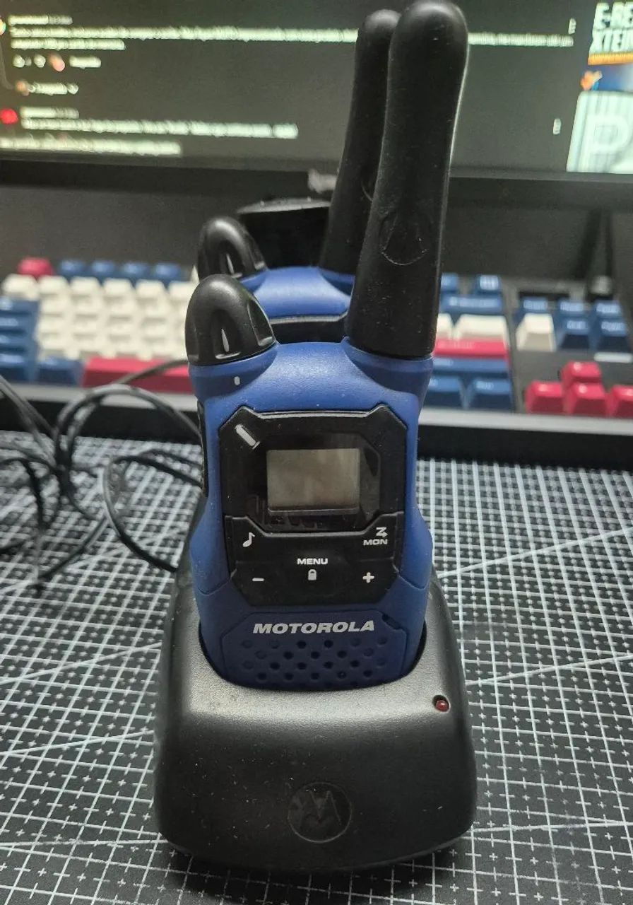 Motorola Walkie Talkie K7GMCBBJ funcionando