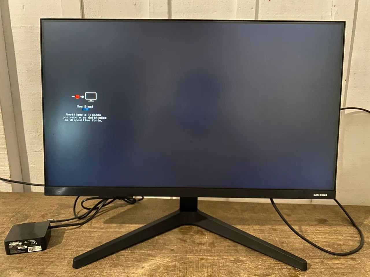 Monitor Samsung articulado Full Hd