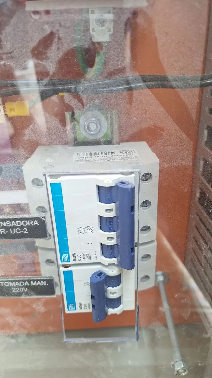 Quadro elétrico com disjuntor - Foto 6
