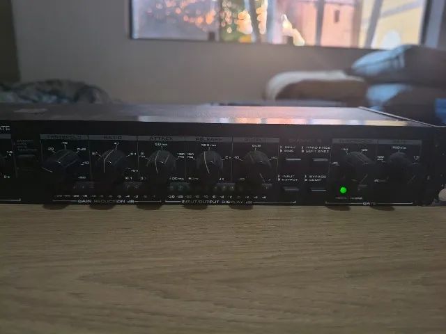 Compressor Alesis 3630 - Foto 3