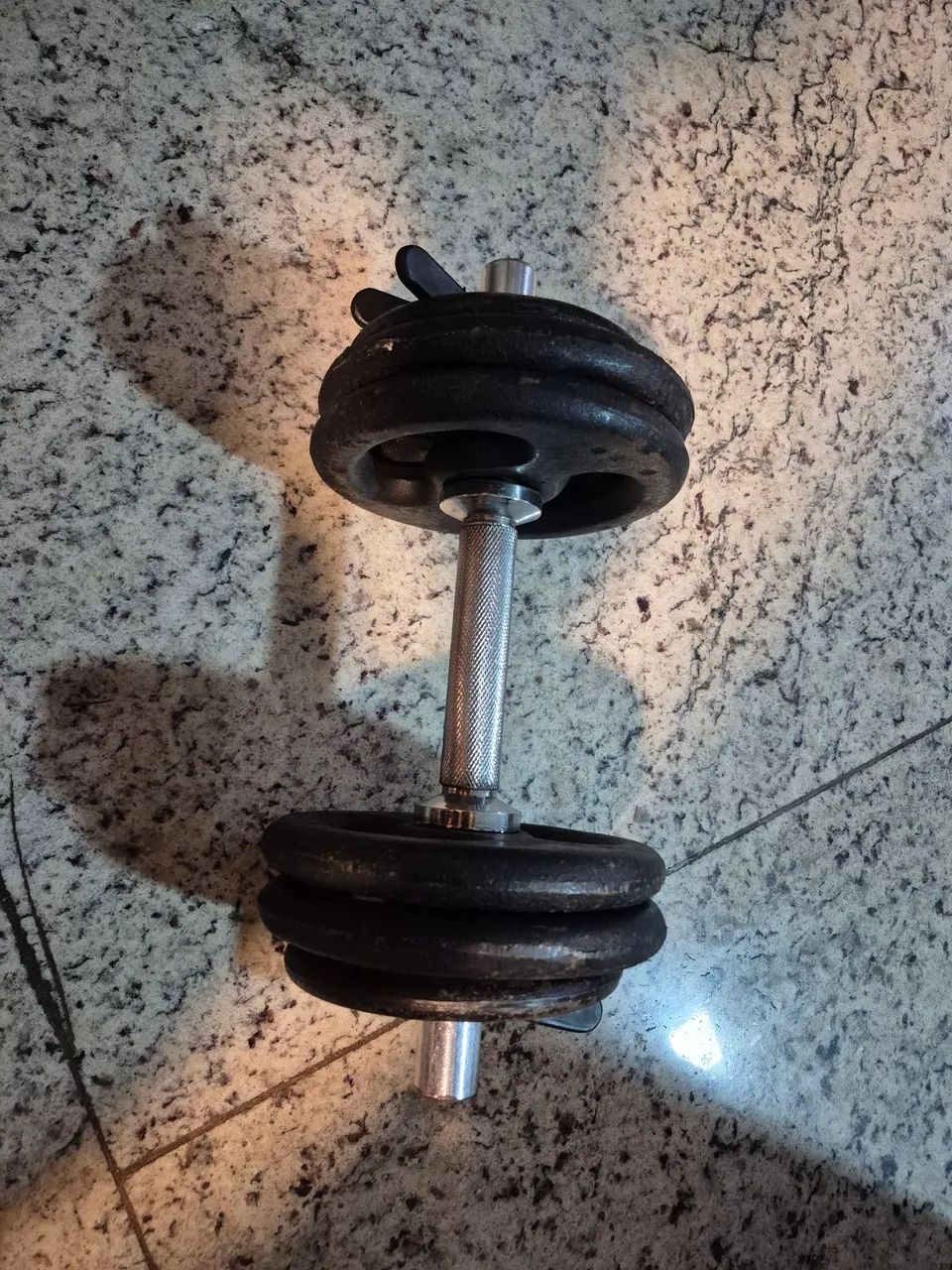 Pesos academia anilhas e barra - Foto 5