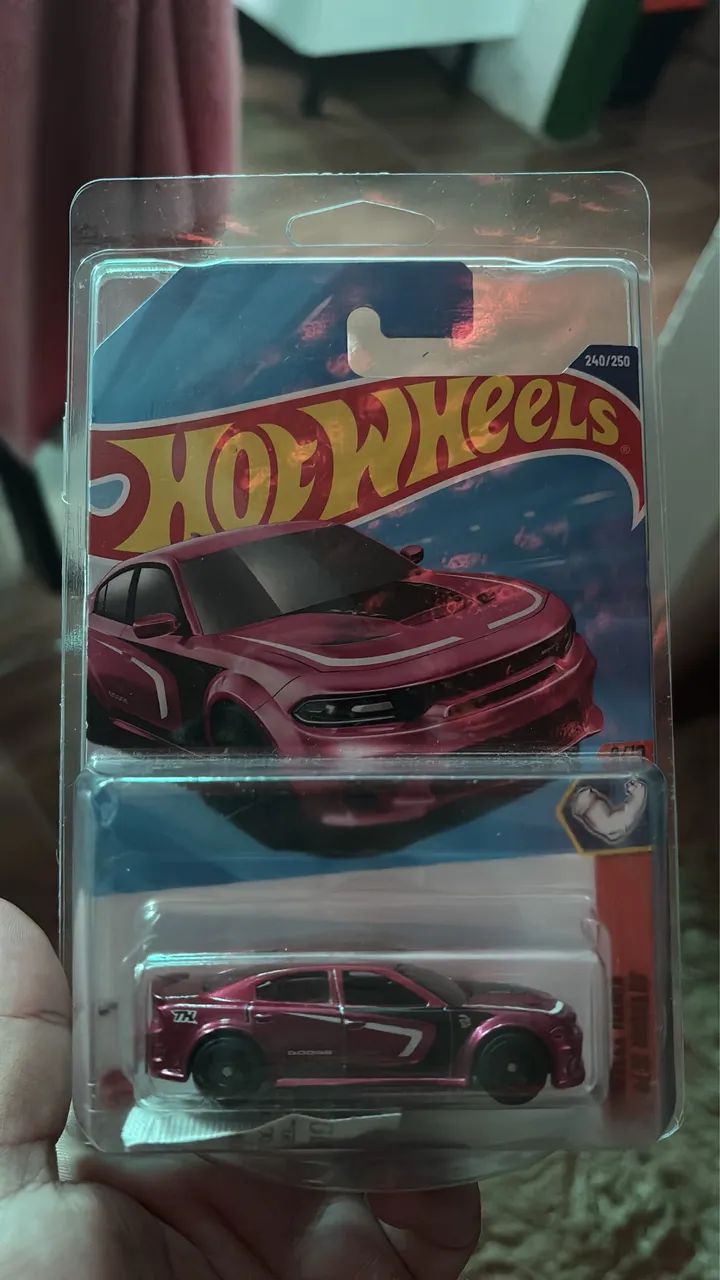 Super thunt 20 dodge charger hellcat