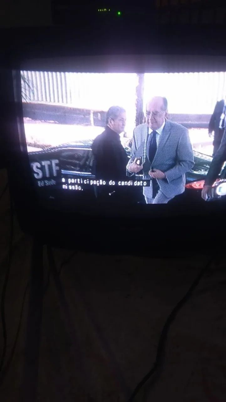 Tv de tubo 20 polegadas Sharp - Foto 3