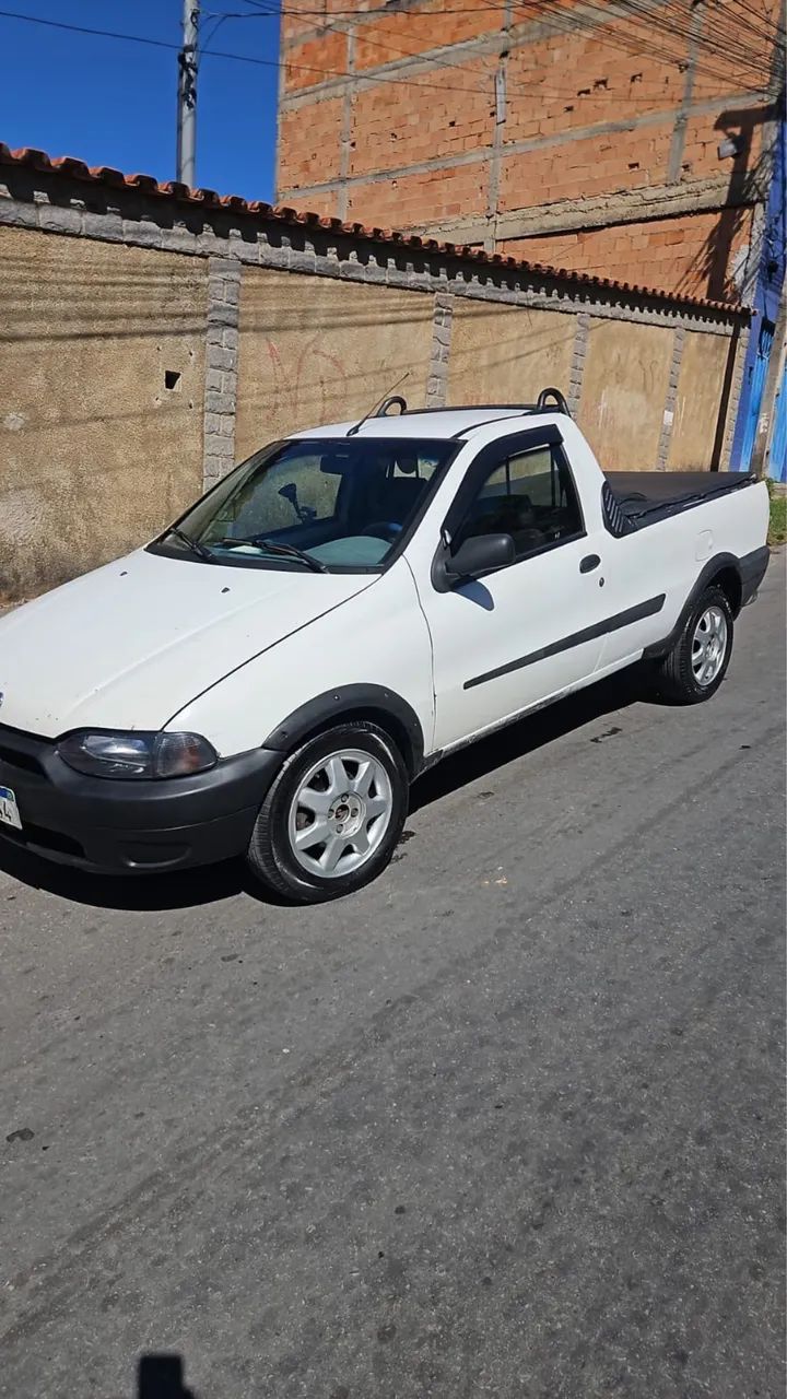 Fiat Strada Working 1.5 MPI 8V CE (álcool) 2001