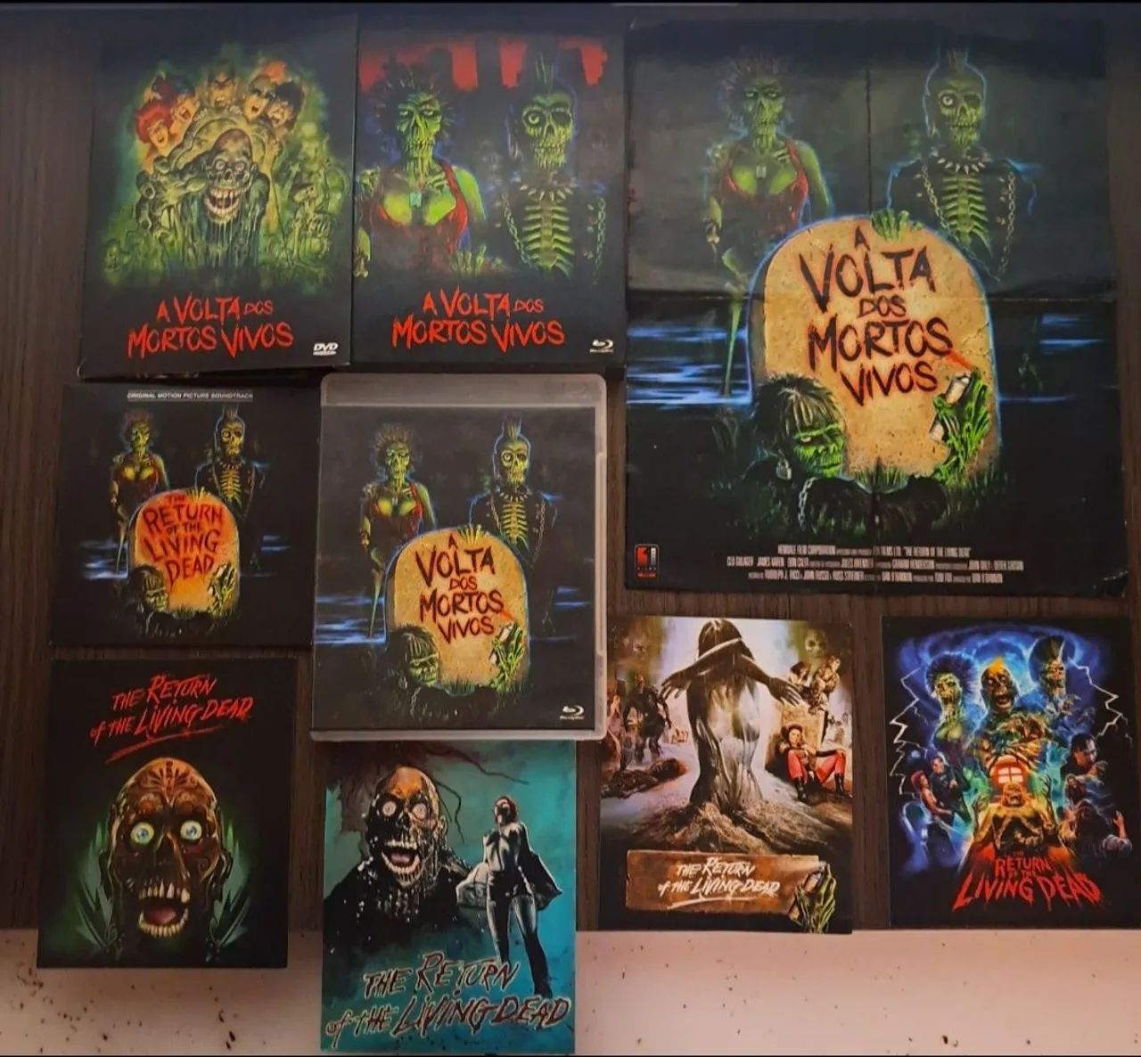 Blu-ray A volta dos mortos vivos c/poster - Foto 2