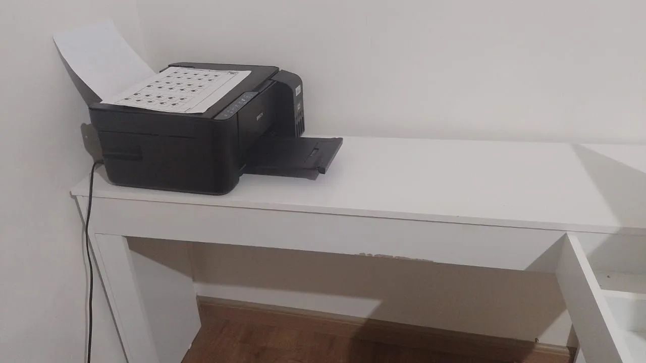 Escrivaninha e cadeira - Foto 5