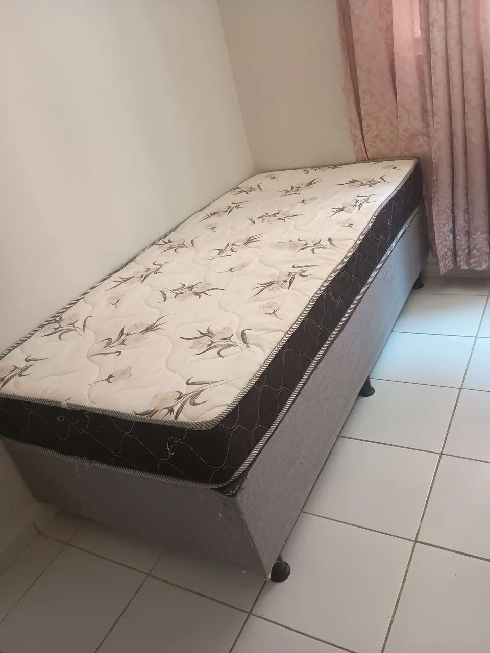 Cama box de solteiro 