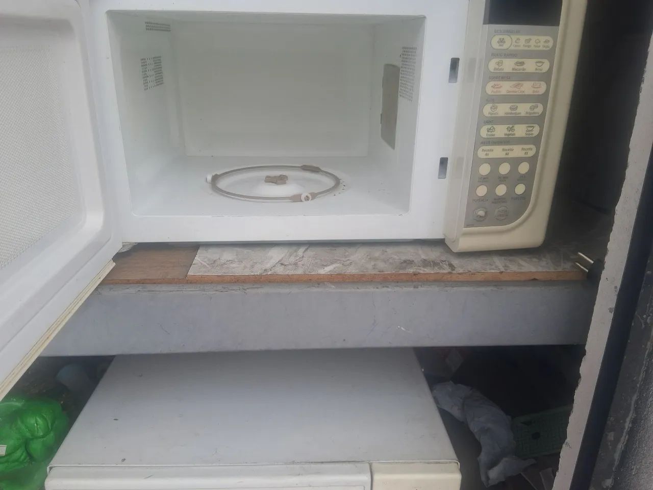 Microondas Electrolux 23 litros com garantia  - Foto 2