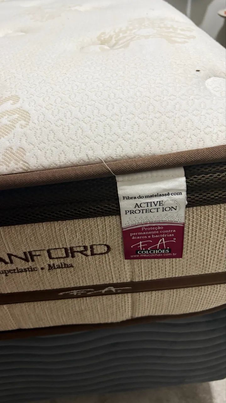 Cama Casal bem nova