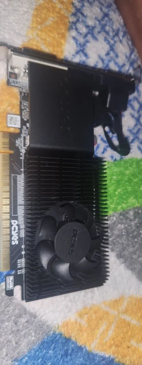 Placa de vídeo Nvidia gt210 