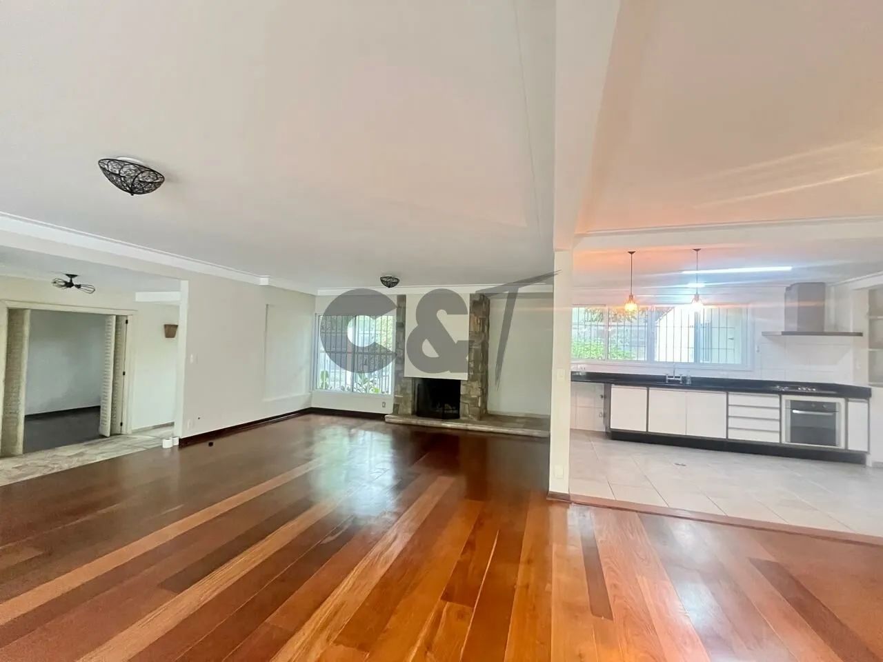 Casa de Vila - 3 Dormitórios (Suítes) à Venda ou para Alugar no Alto da Boa Vista - São Pa