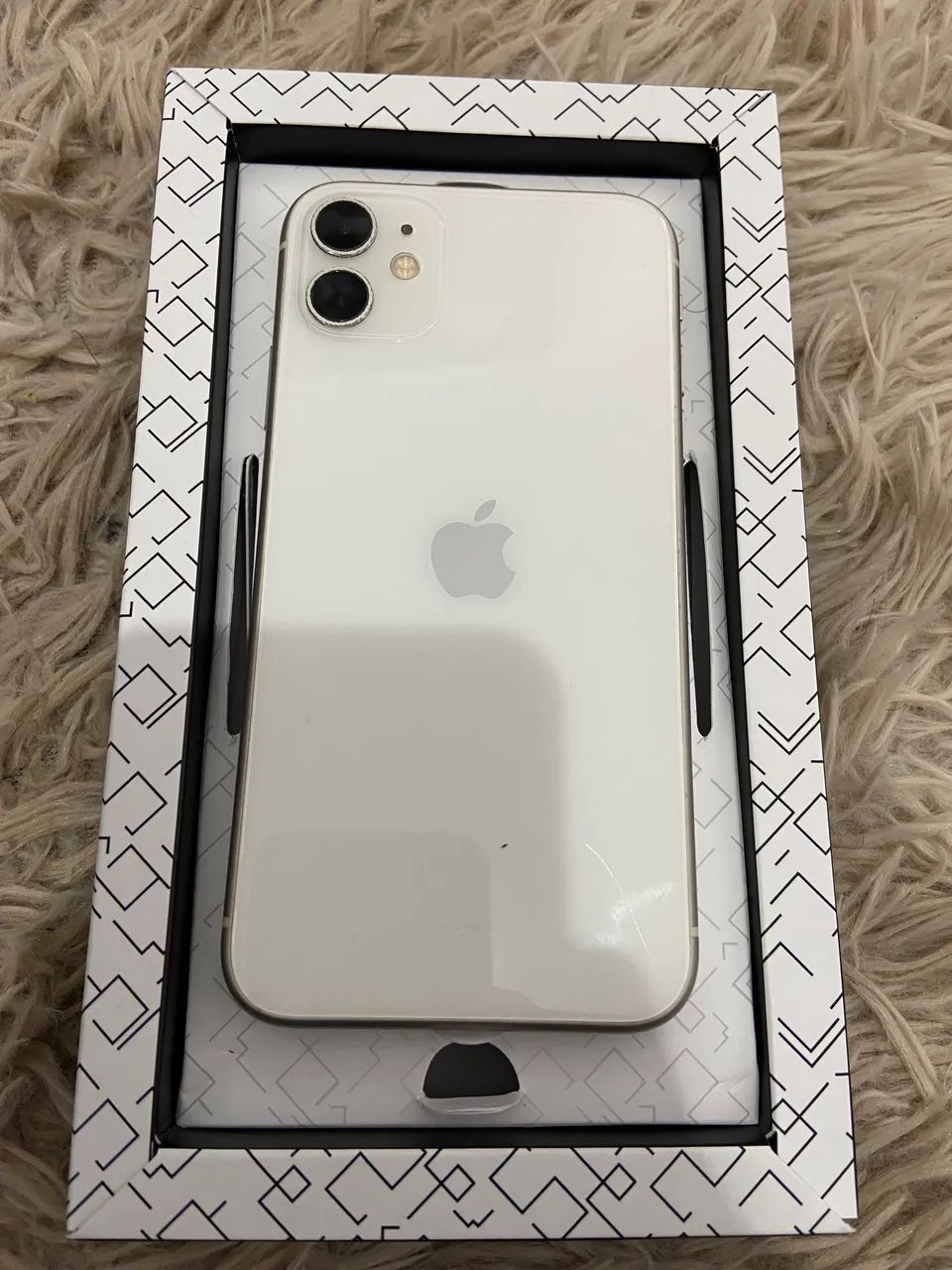 iPhone 11 64gb branco - Foto 2