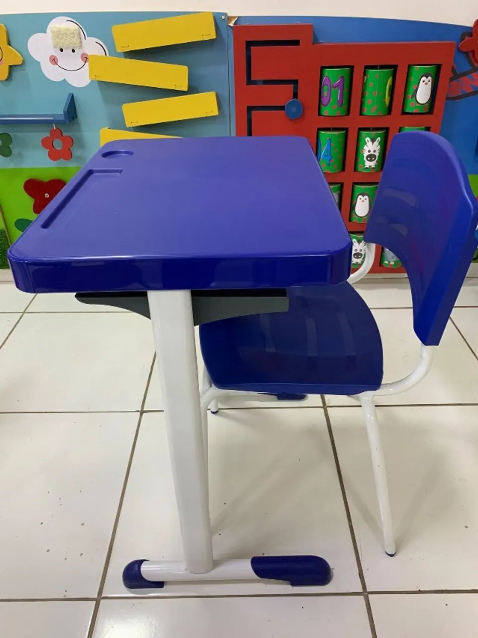 Mesa Escolar linda  - Foto 2