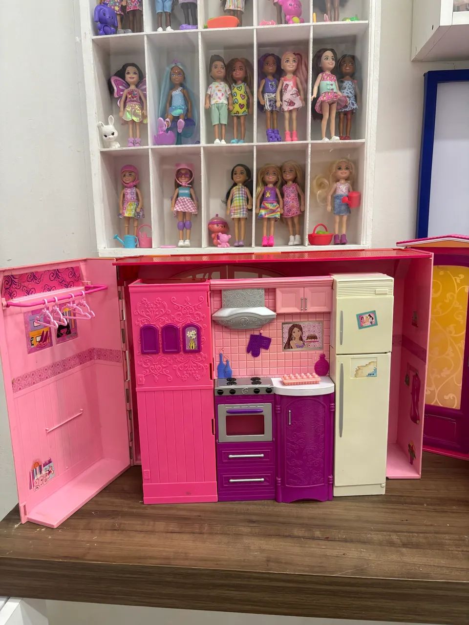 Casa da barbie 2007 pink world + barbie  - Foto 4