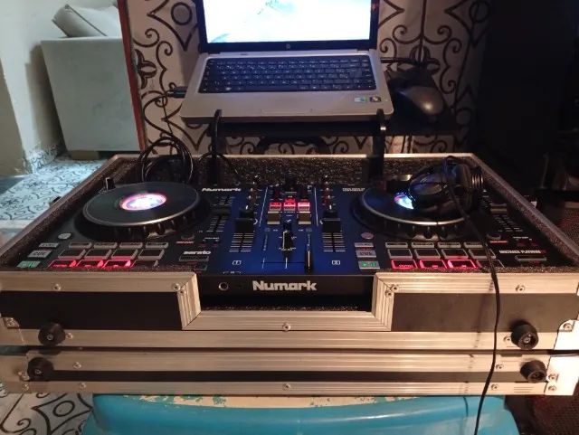 Controladora Nurmark Mixtrack Platinum FX - Foto 3