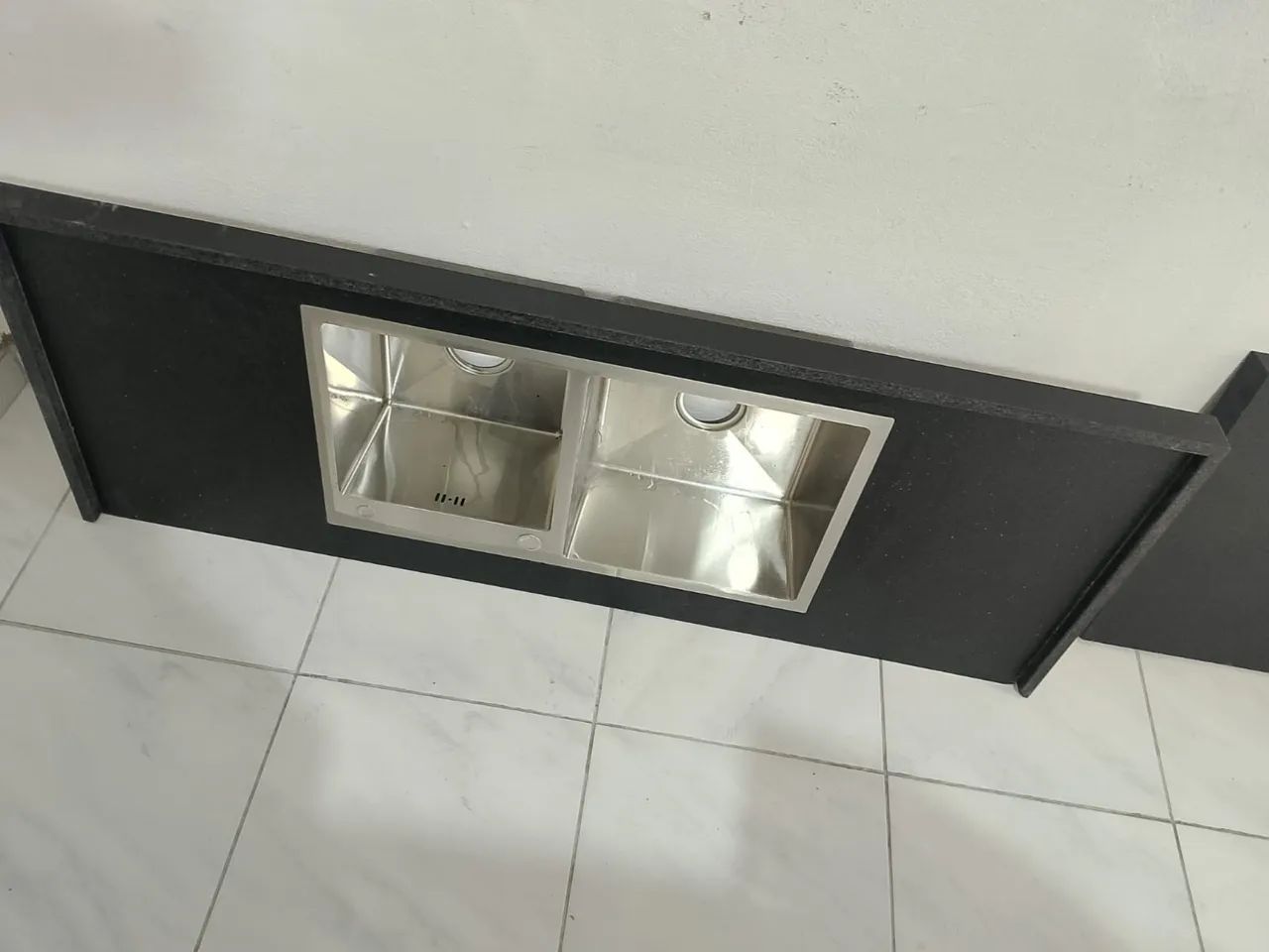 Bancada nova em preto escovado 