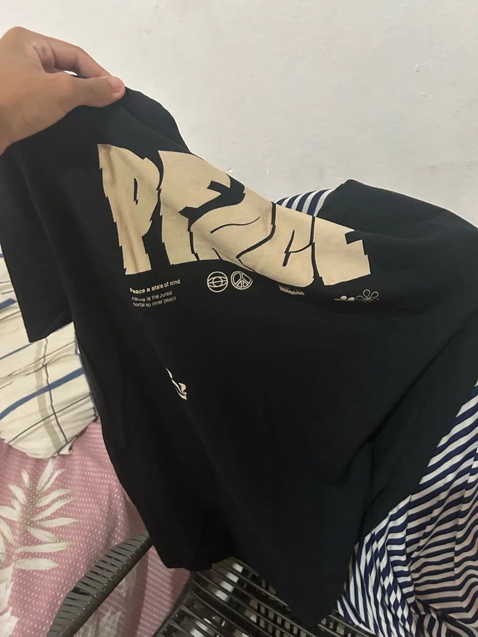 Camisa Oversized Peace preta - Foto 3
