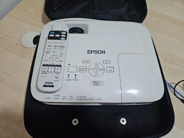 Projetor Epson PowerLite X10+ - Foto 2