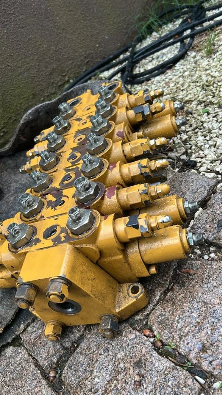 Comando de Retro escavadeira Forza - Foto 4