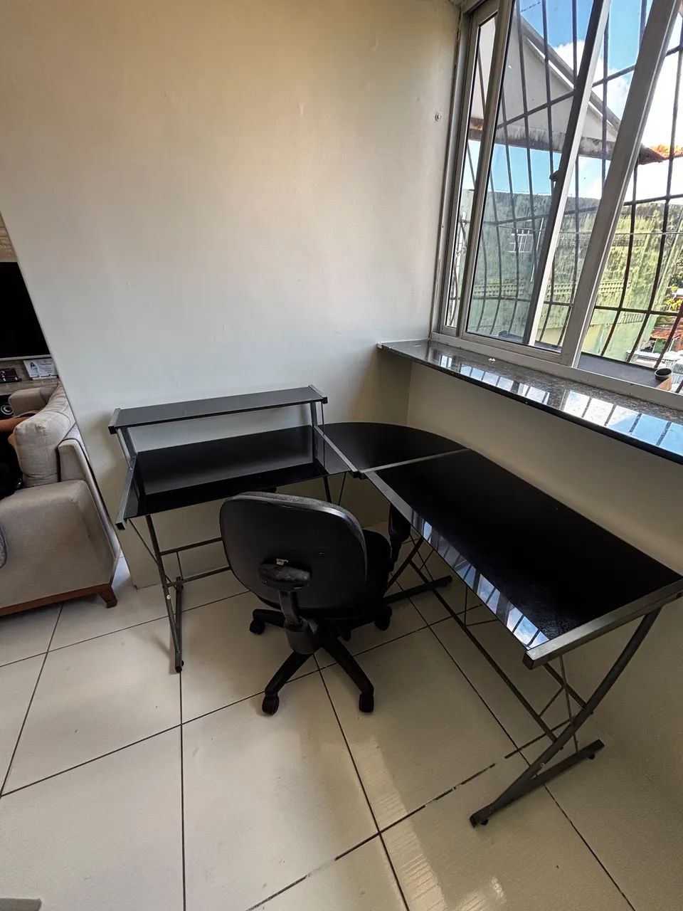 Mesa de vidro + cadeira de escritório  - Foto 4