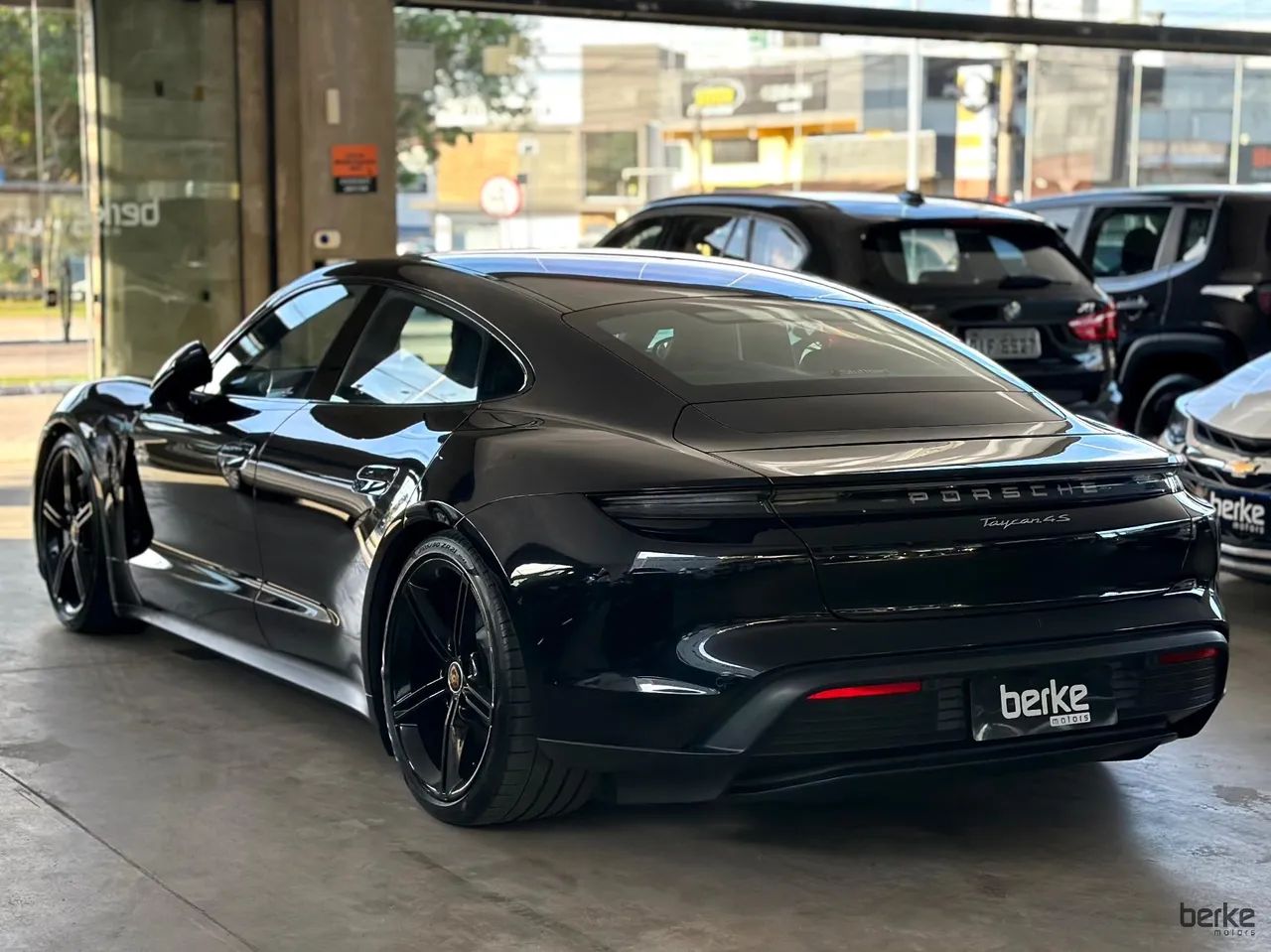 Porsche Taycan 4S (elétrico) 2021 - Foto 4
