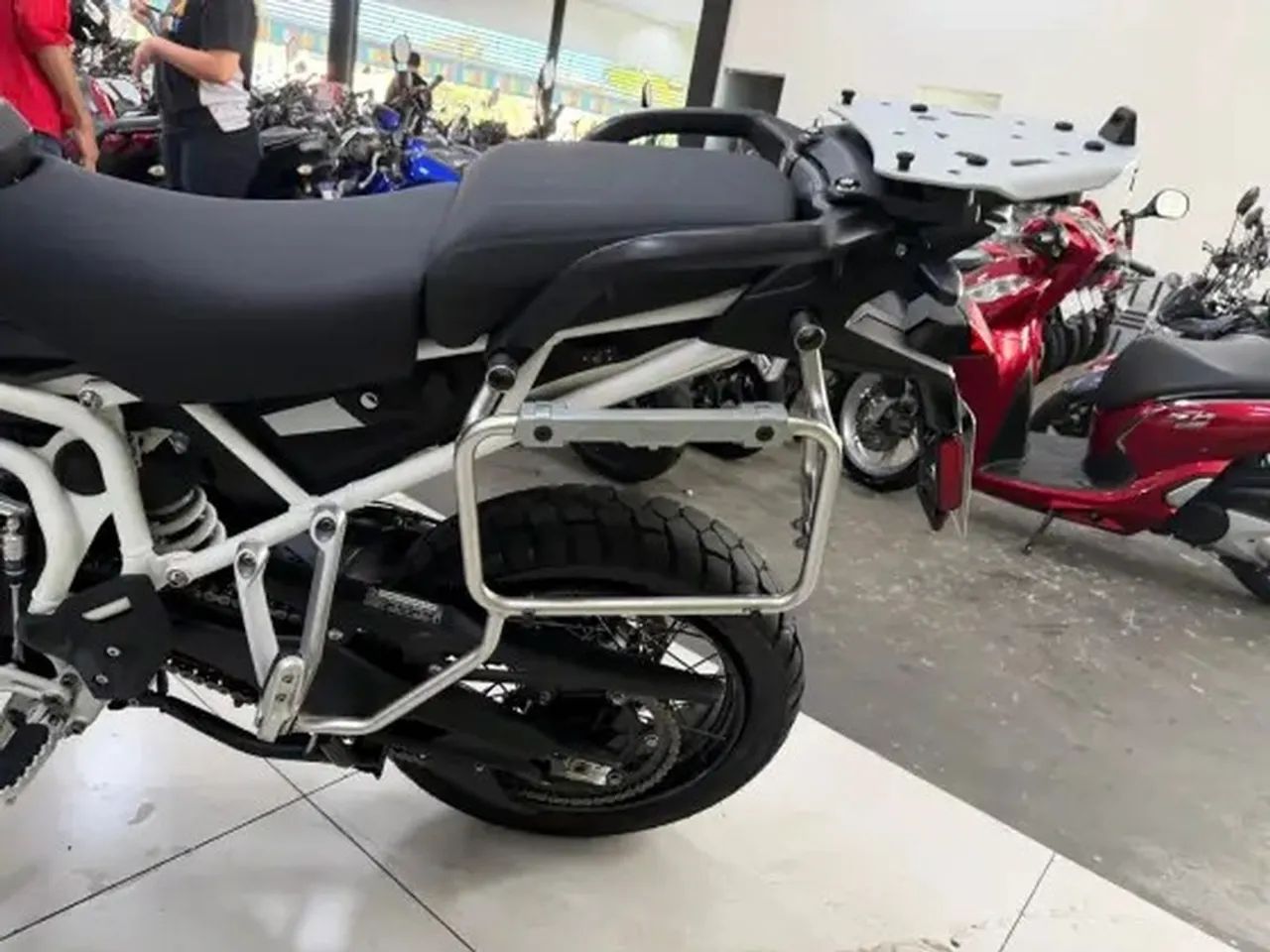 TRIUMPH TIGER 900 RALLY PRO - Foto 4
