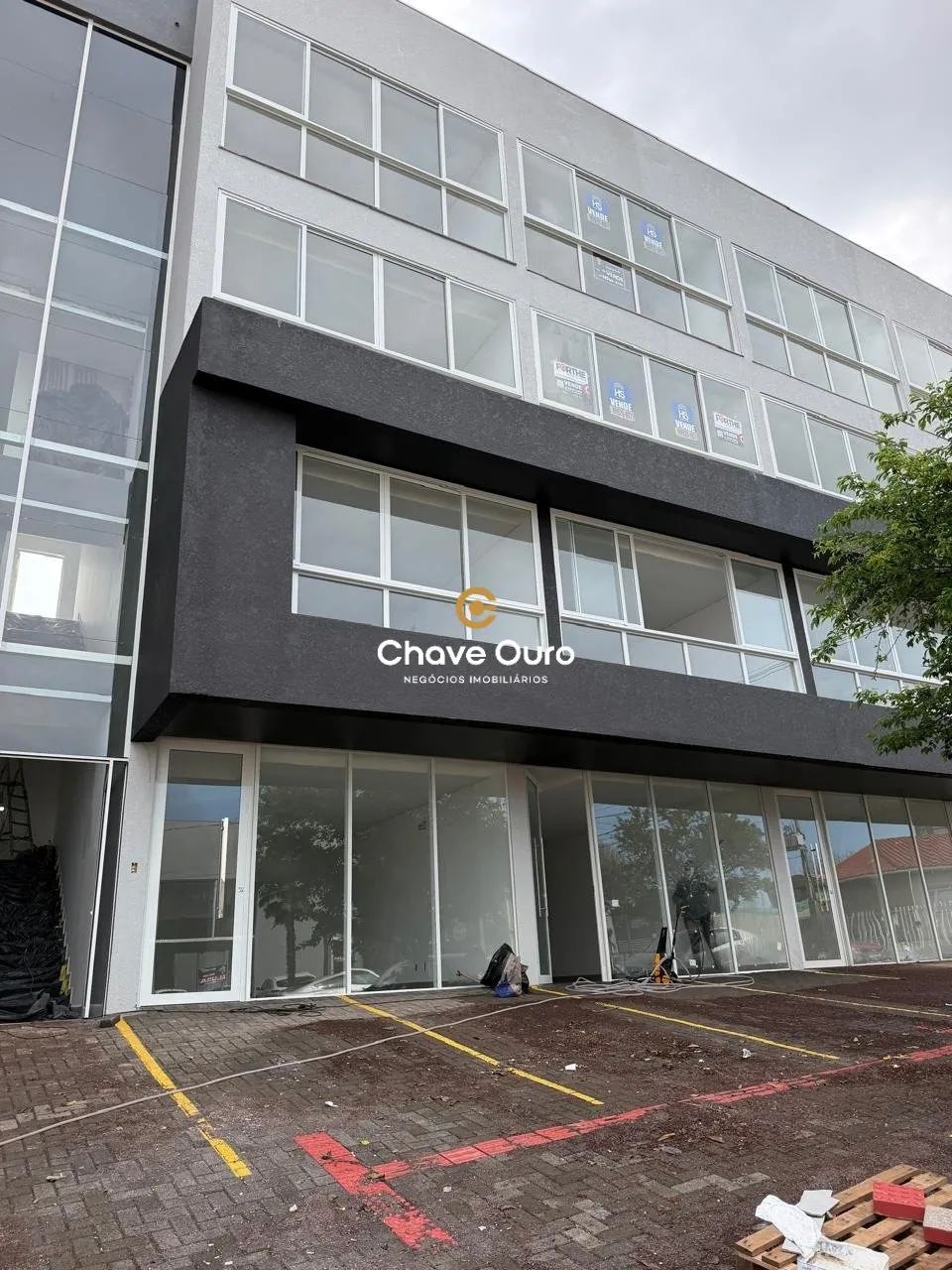 Sala Comercial com Mezanino no Centro de Cascavel