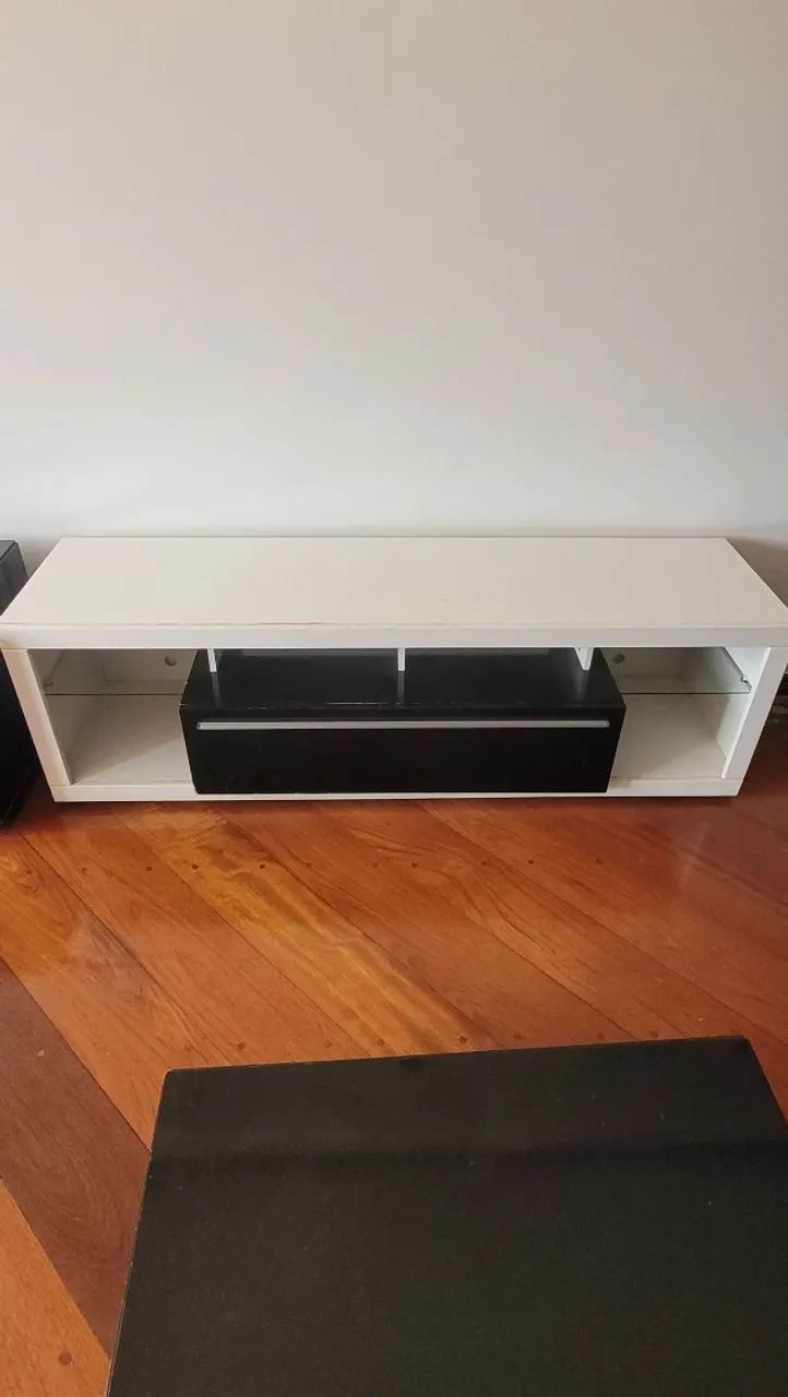 Conjunto Rack, mesa de centro e mesa lateral. - Foto 4
