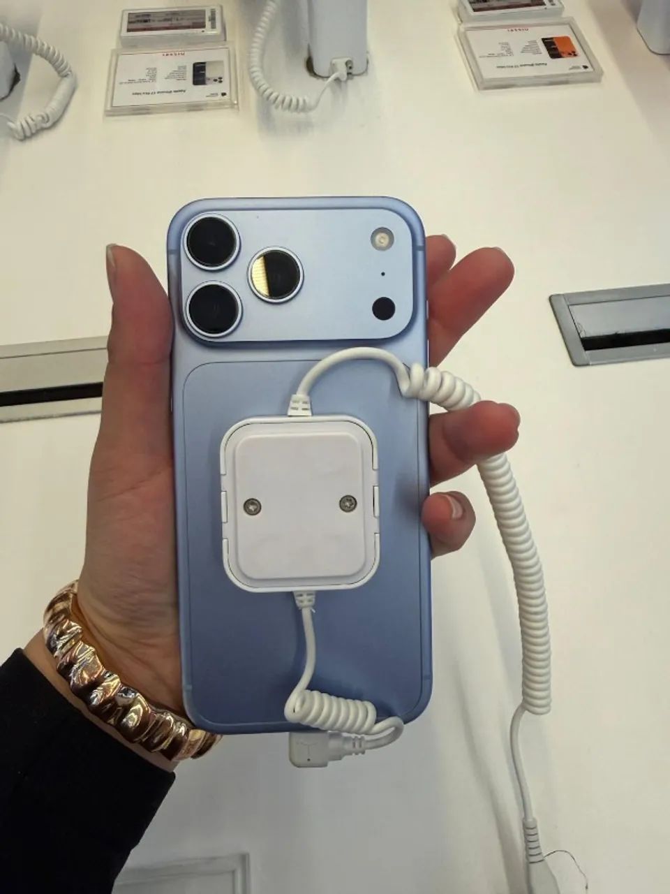 iPhone 18 Pro Max 256GB Glacial - Foto 3